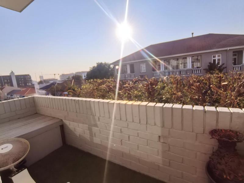 1 Bedroom Property for Sale in Gardens Western Cape